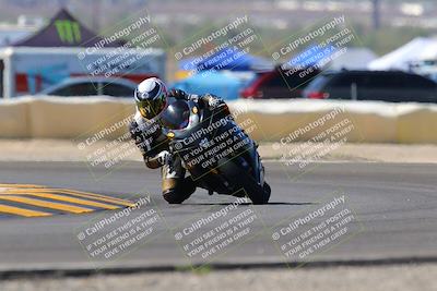 media/Oct-09-2022-SoCal Trackdays (Sun) [[95640aeeb6]]/Turn 2 (1110am)/